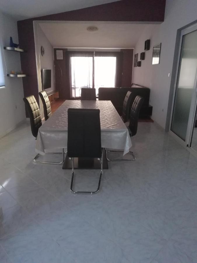 Apartment Viktoria Primosten Ngoại thất bức ảnh