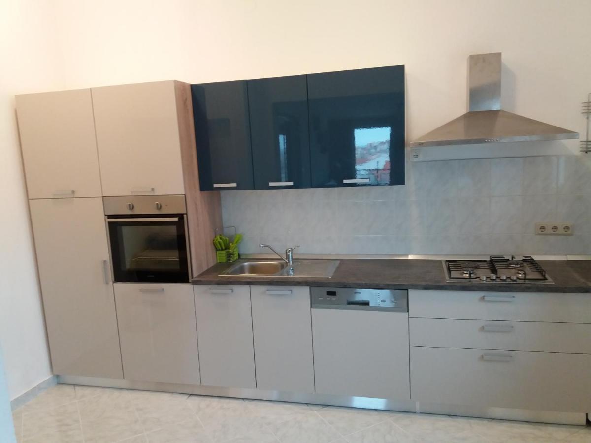 Apartment Viktoria Primosten Ngoại thất bức ảnh