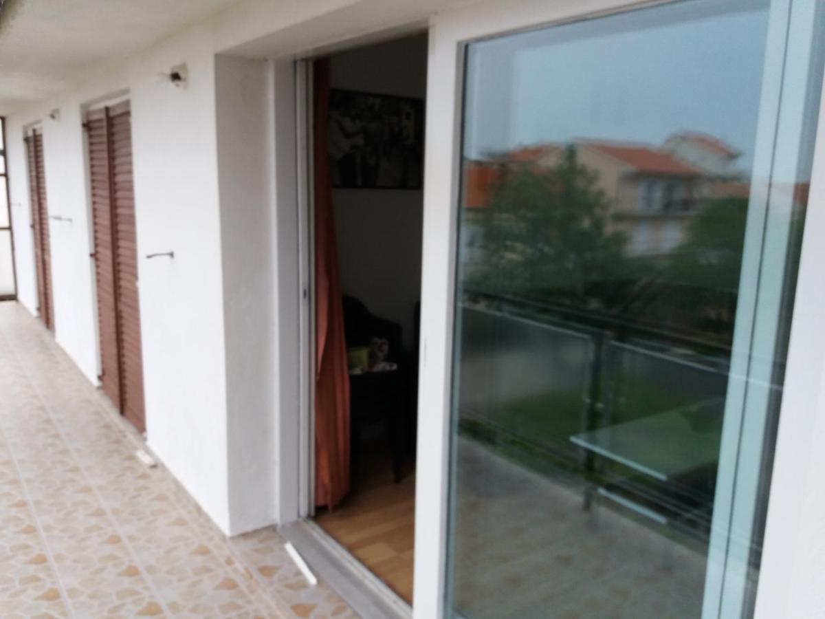 Apartment Viktoria Primosten Ngoại thất bức ảnh