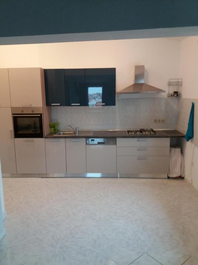 Apartment Viktoria Primosten Ngoại thất bức ảnh